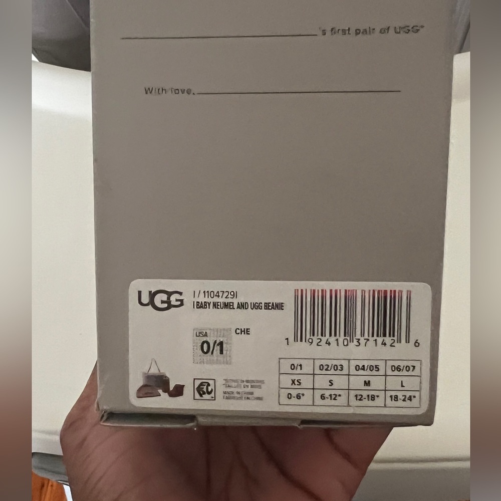 Ugg Boots (newborn/baby) size 0/1